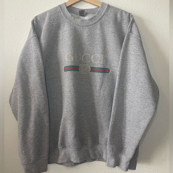 Sweatshirt - Picture 1 of 3